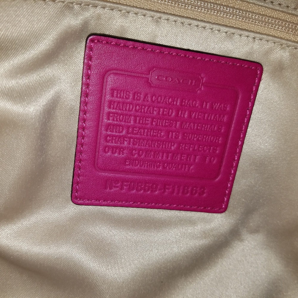 COACH SoHo Signature Tote - Picture 4 of 4
